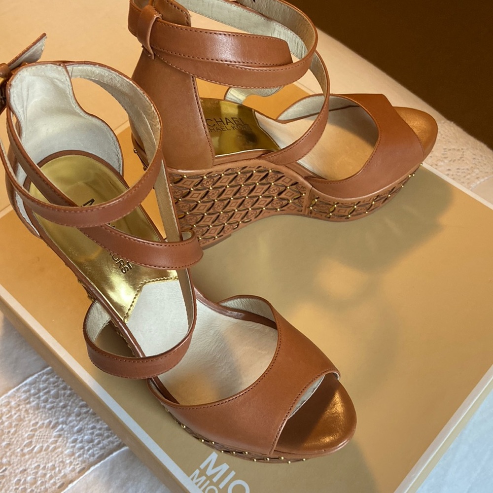 Michael Kors leather wedged platform Sandals